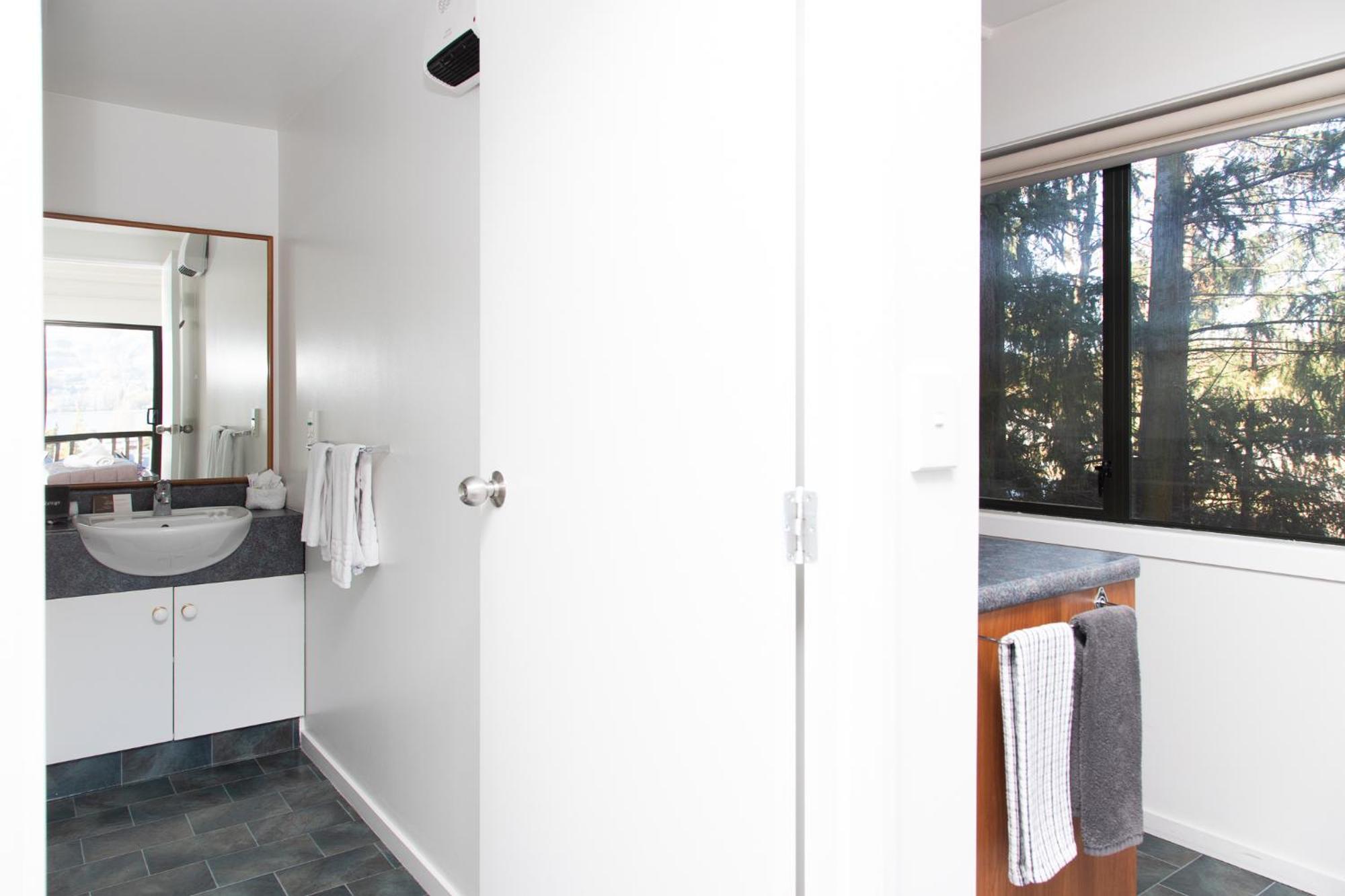 Ride Base Wanaka Apartments Eksteriør bilde