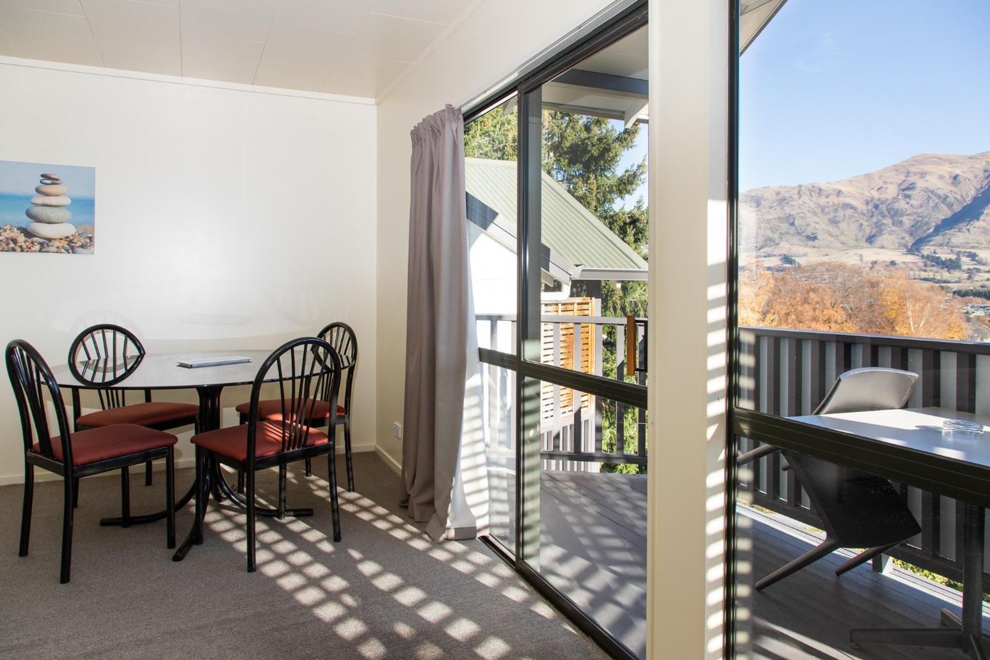Ride Base Wanaka Apartments Eksteriør bilde