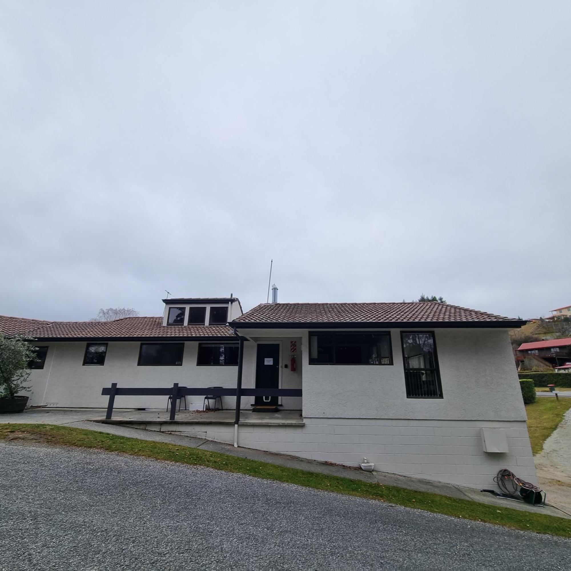 Ride Base Wanaka Apartments Eksteriør bilde